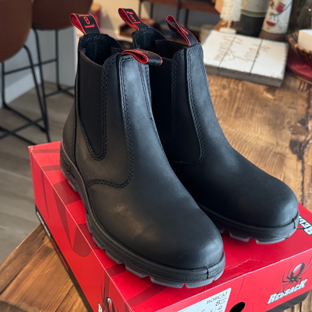 Redback Black Leather Boots - Sz 9